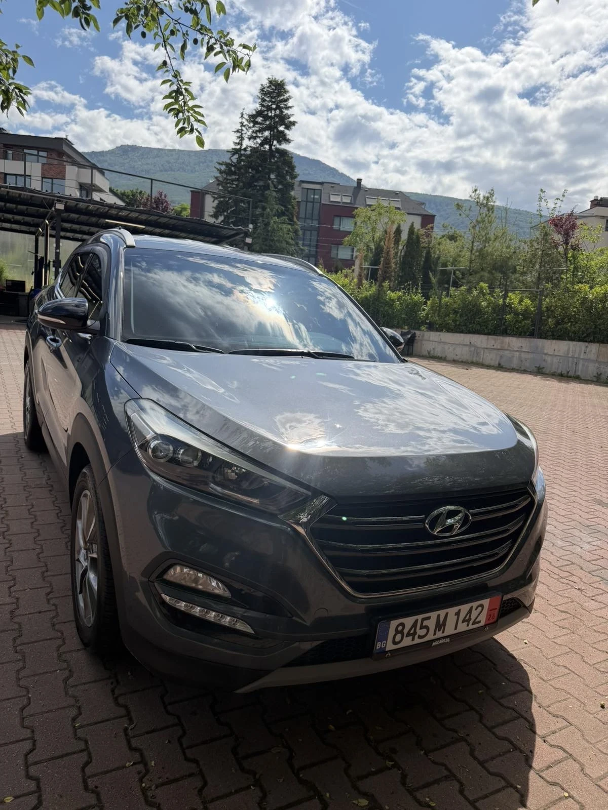 Hyundai Tucson, снимка 3 - Автомобили и джипове - 54779171