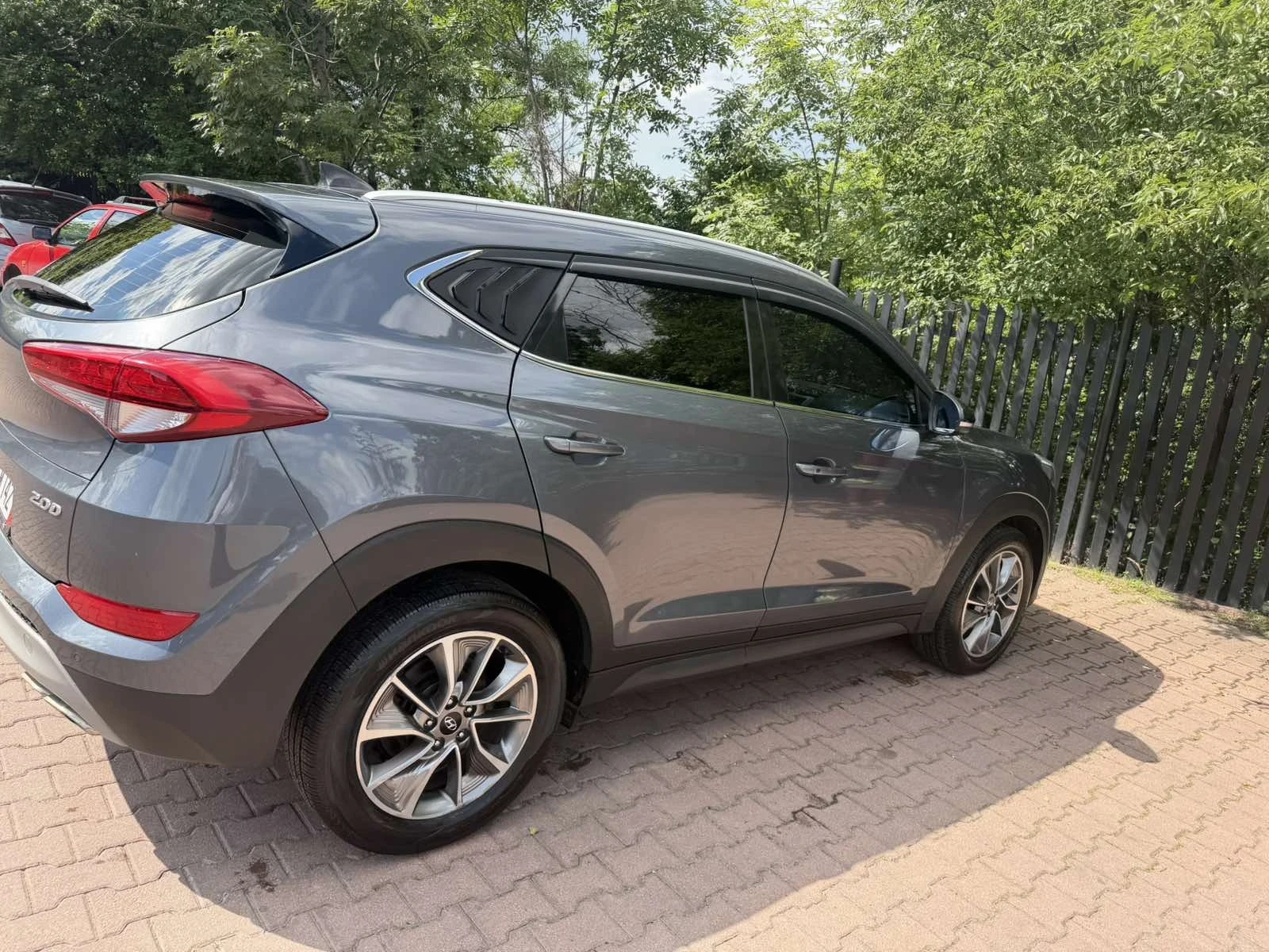 Hyundai Tucson, снимка 5 - Автомобили и джипове - 54779171