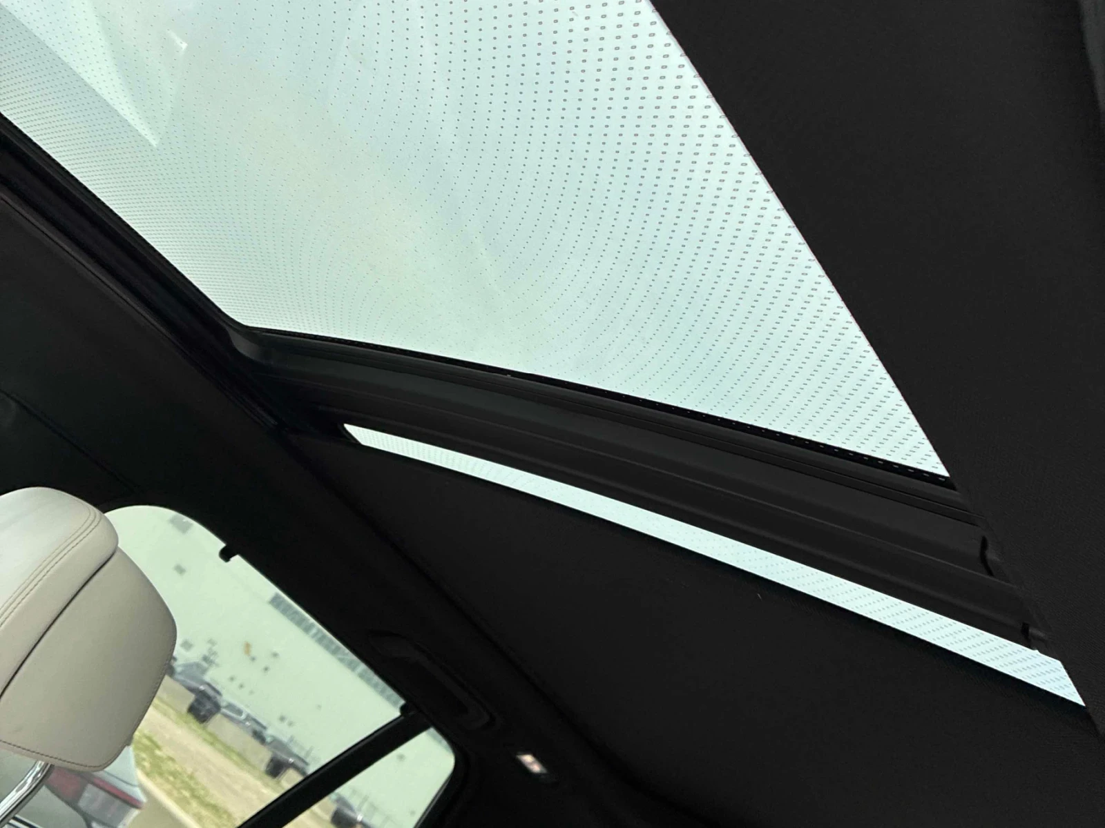 BMW X5 М ПАКЕТ * ОБДУХВАНЕ * SKY LOUNGE * SWAROVSKI * HUD, снимка 12 - Автомобили и джипове - 54804196