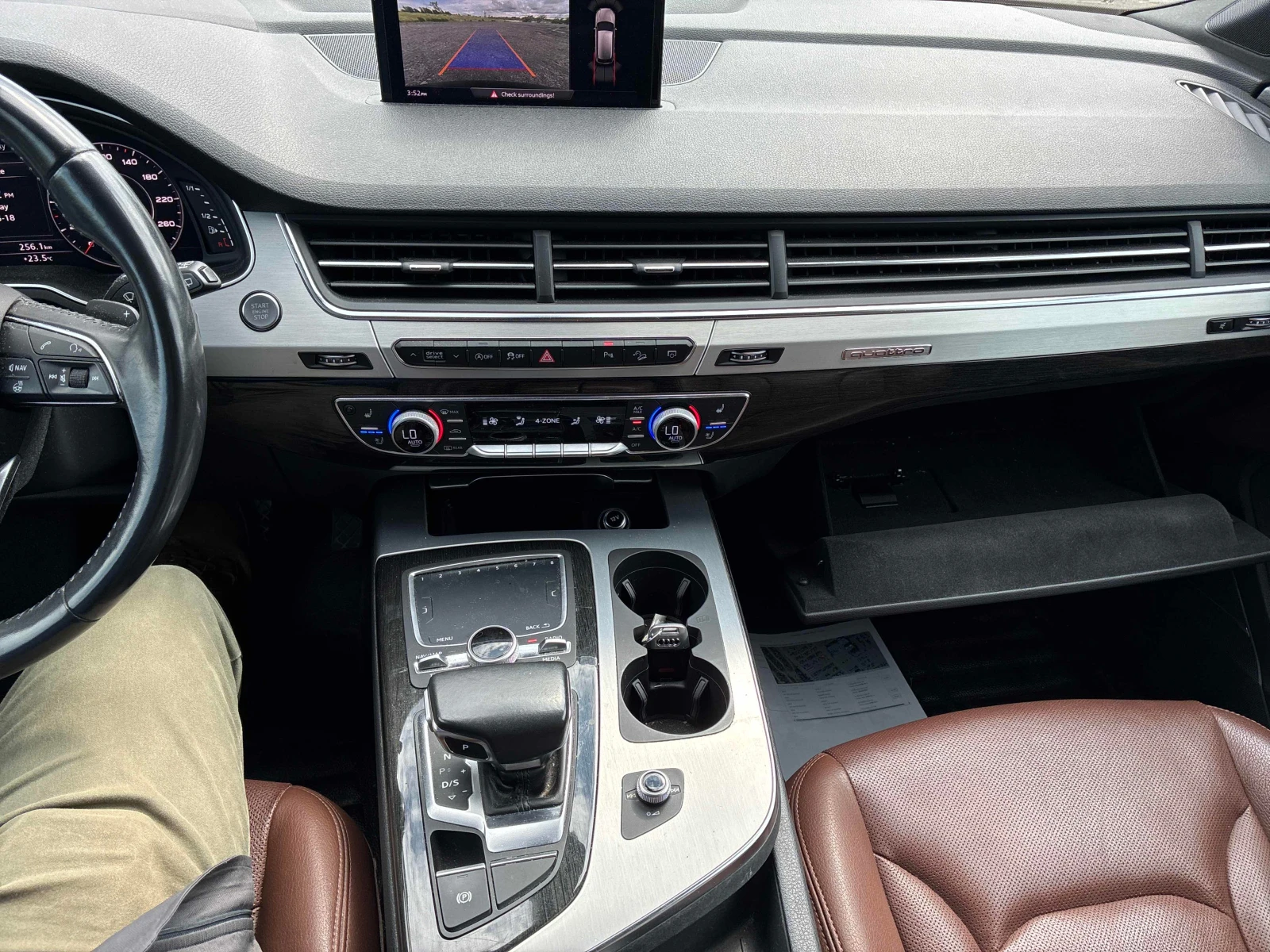 Audi Q7 Technik/HUD/360/Pano/Обдухване/6+ 1, снимка 10 - Автомобили и джипове - 54972770