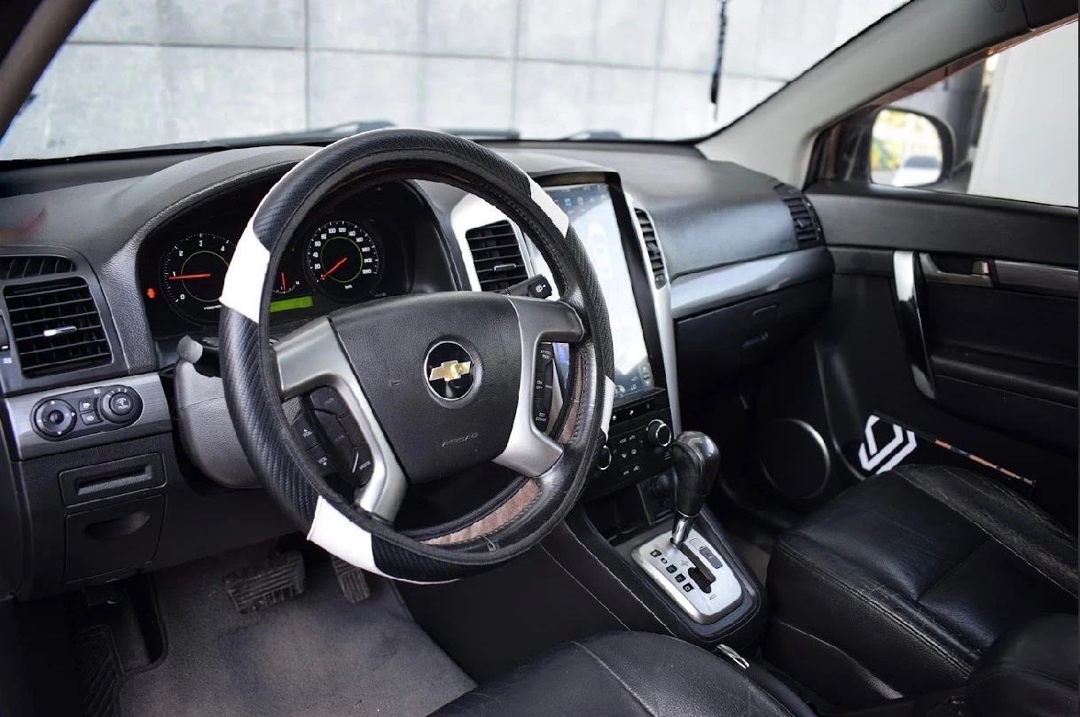 Chevrolet Captiva 2.0d, снимка 10 - Автомобили и джипове - 55437000