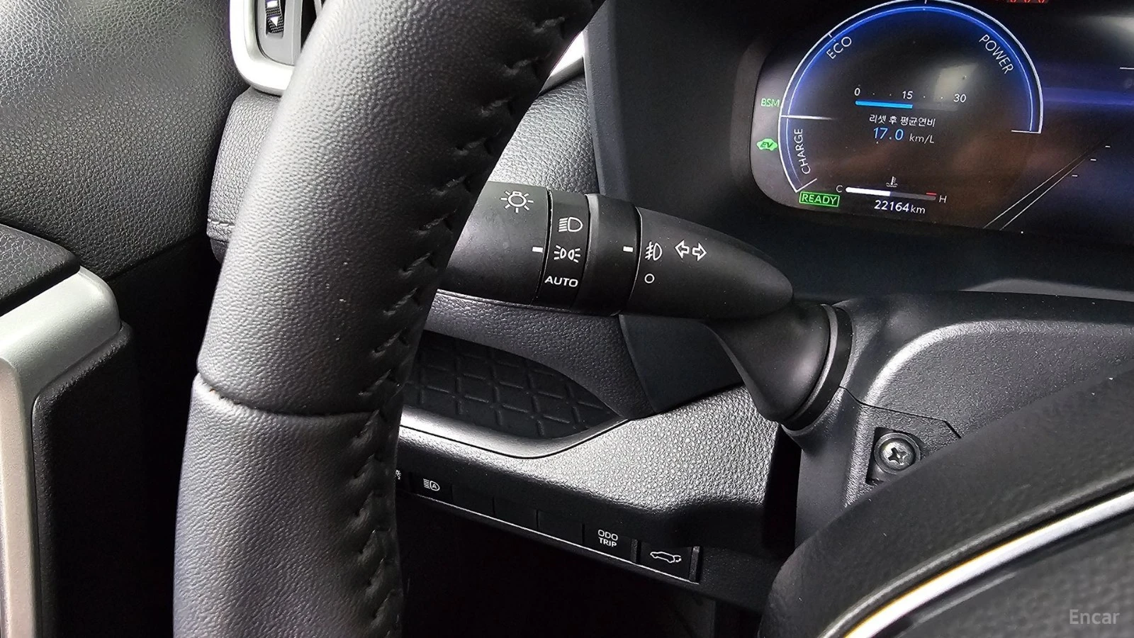Toyota Rav4 XLE* КАМЕРА* ПОДГРЕВ* KEYLESS, снимка 14 - Автомобили и джипове - 55512808
