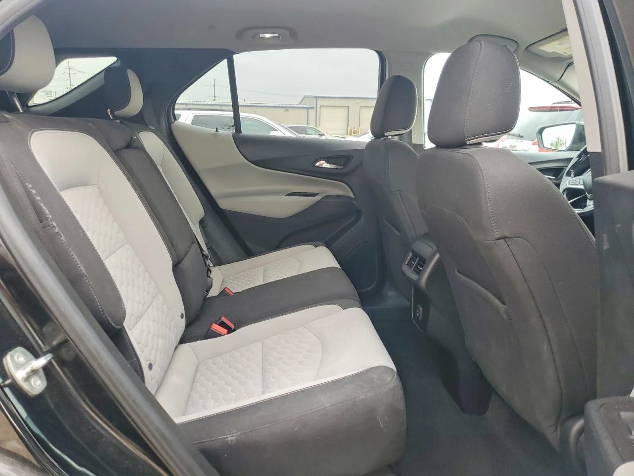 Chevrolet Equinox 1.5l Lt, снимка 11 - Автомобили и джипове - 56076053