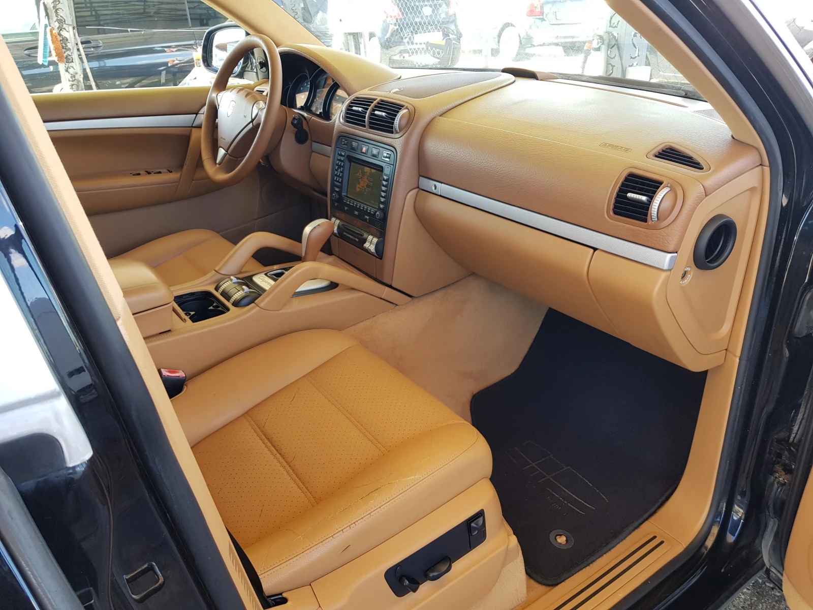 Porsche Cayenne 3.2 V6-250 к.с. ИТАЛИЯ ЛИЗИНГ , снимка 11 - Автомобили и джипове - 56213227