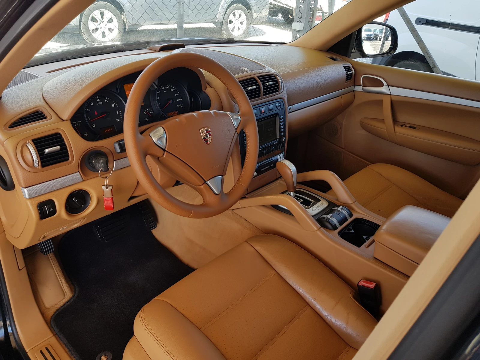 Porsche Cayenne 3.2 V6-250 к.с. ИТАЛИЯ ЛИЗИНГ , снимка 9 - Автомобили и джипове - 56213227