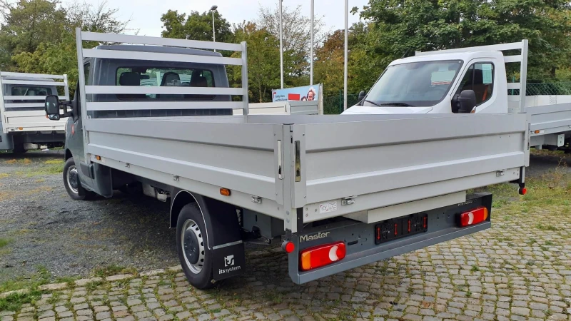 Renault Master 2.3 DCI, снимка 13 - Бусове и автобуси - 52815063