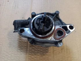 Вакуум помпа Мазда 2 1.4д (Форд)