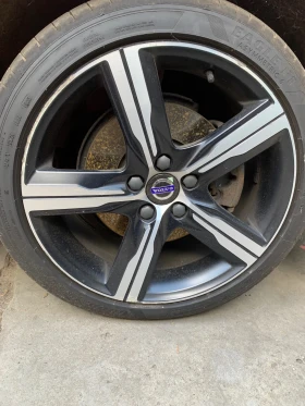 Volvo V60 2.0 190кс R-Design Нов Внос Сервизна история, снимка 17