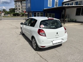 Renault Clio 1.6i автоматик, снимка 6