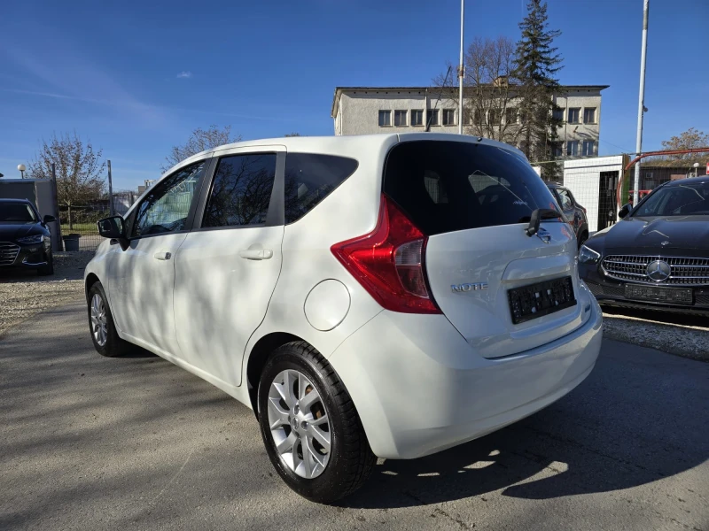 Nissan Note 1.2 Бензин Топ състояние, снимка 5 - Автомобили и джипове - 43380462