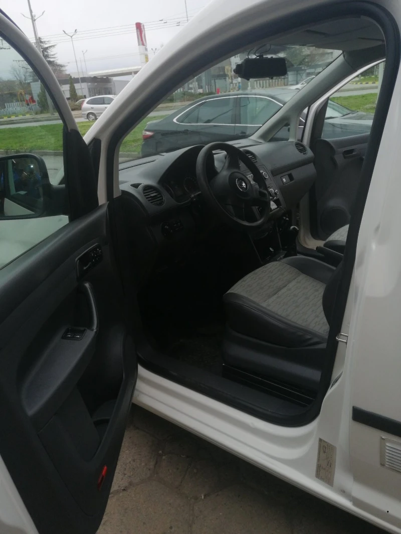 VW Caddy, снимка 3 - Автомобили и джипове - 46711040