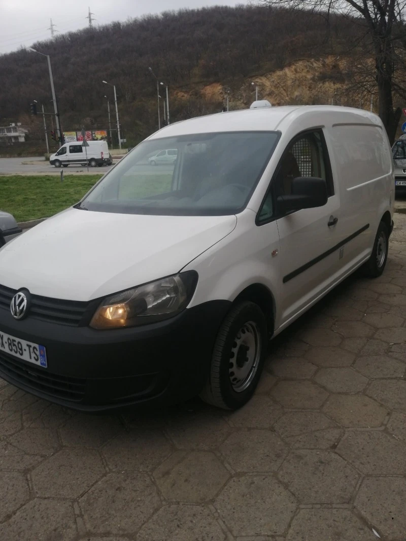 VW Caddy, снимка 8 - Автомобили и джипове - 46711040