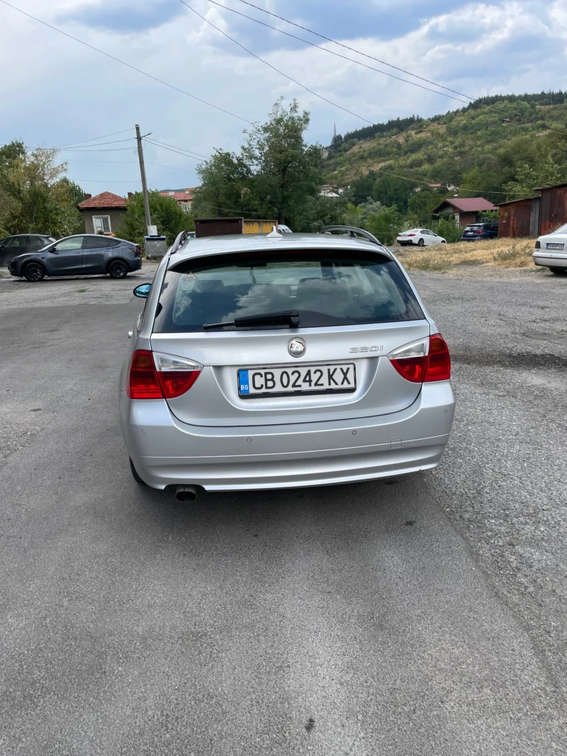 BMW 320 I гас, снимка 6 - Автомобили и джипове - 46938922