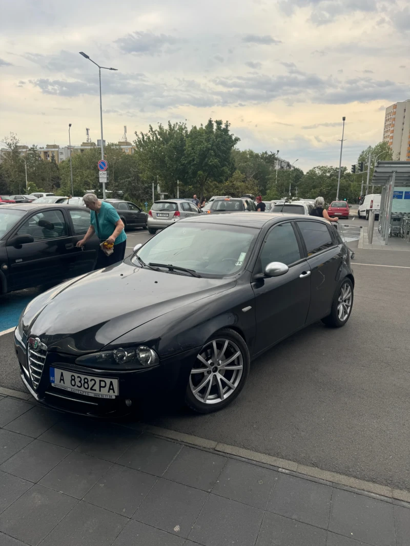 Alfa Romeo 147, снимка 3 - Автомобили и джипове - 47656145