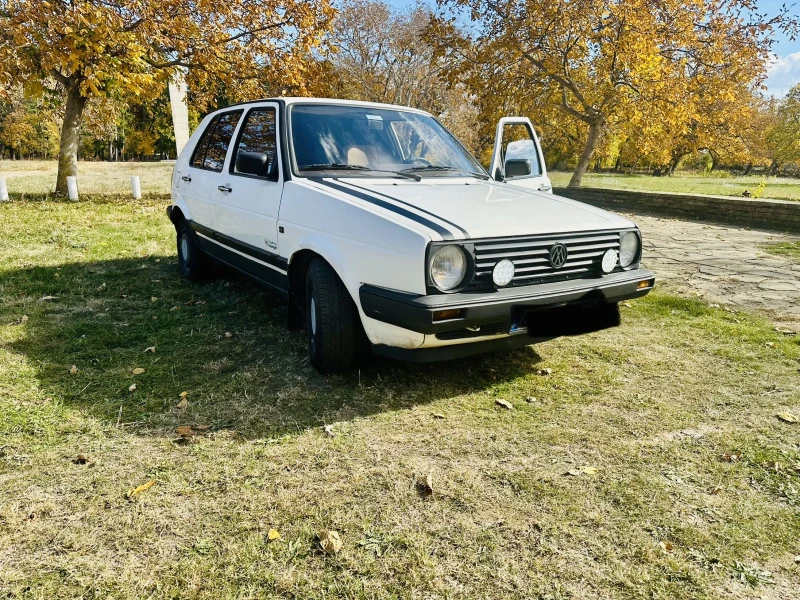 VW Golf, снимка 1 - Автомобили и джипове - 47819318