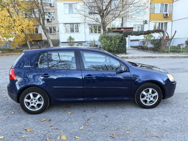 VW Golf 5 , снимка 4 - Автомобили и джипове - 47853110