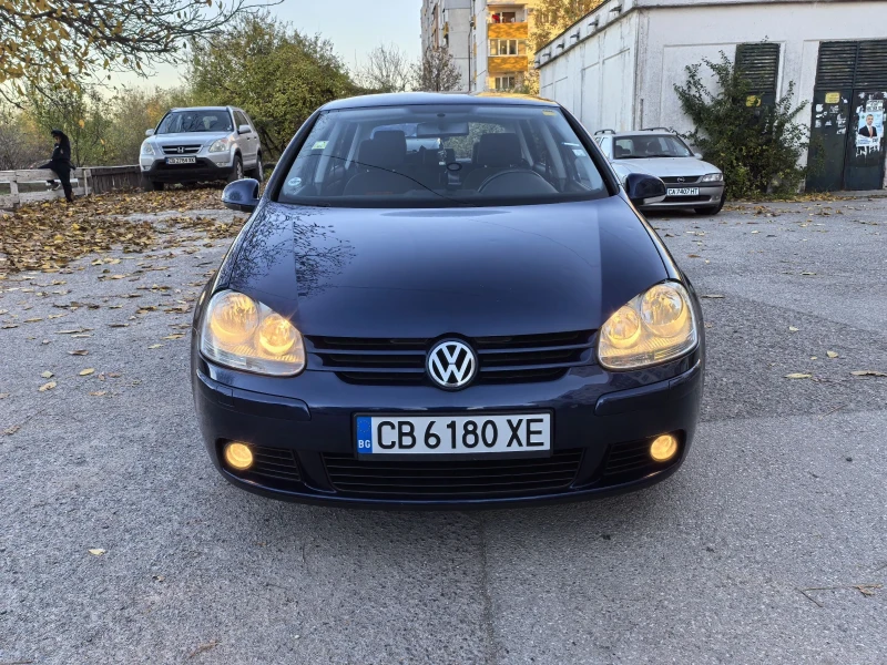 VW Golf 5 , снимка 2 - Автомобили и джипове - 47853110