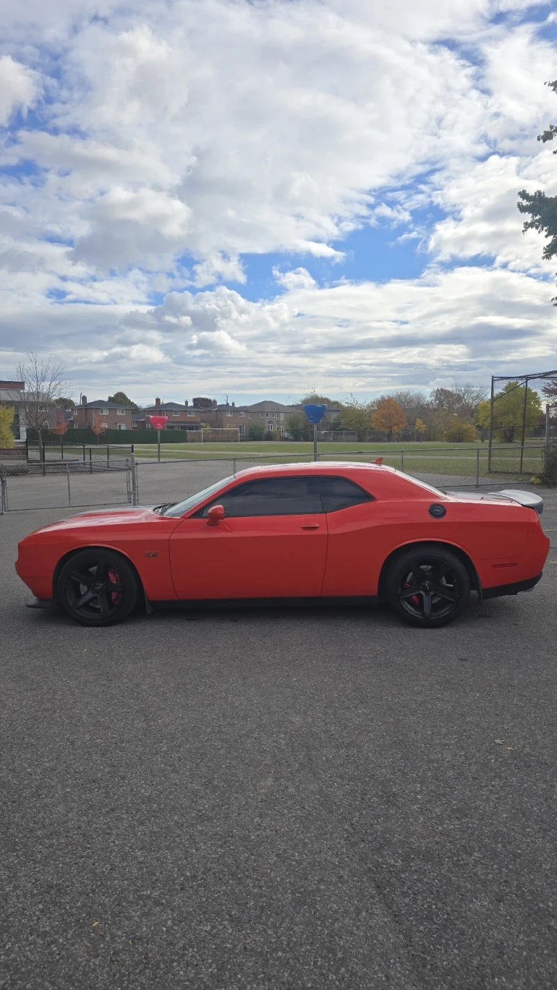 Dodge Challenger SRT 392 , снимка 3 - Автомобили и джипове - 48074854