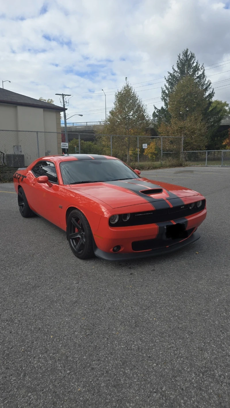 Dodge Challenger SRT 392 , снимка 1 - Автомобили и джипове - 48074854