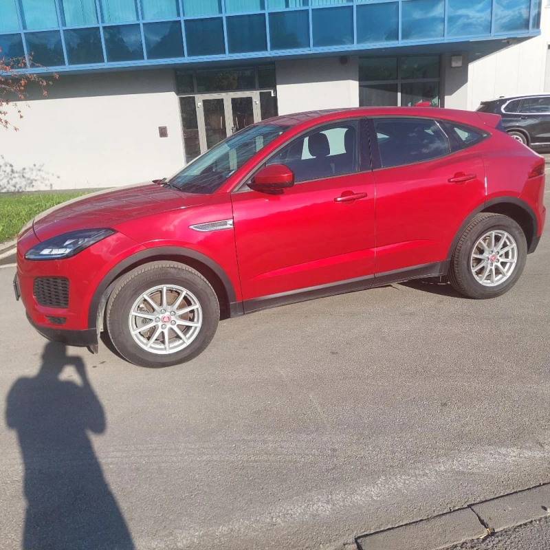 Jaguar E-pace, снимка 7 - Автомобили и джипове - 52286105