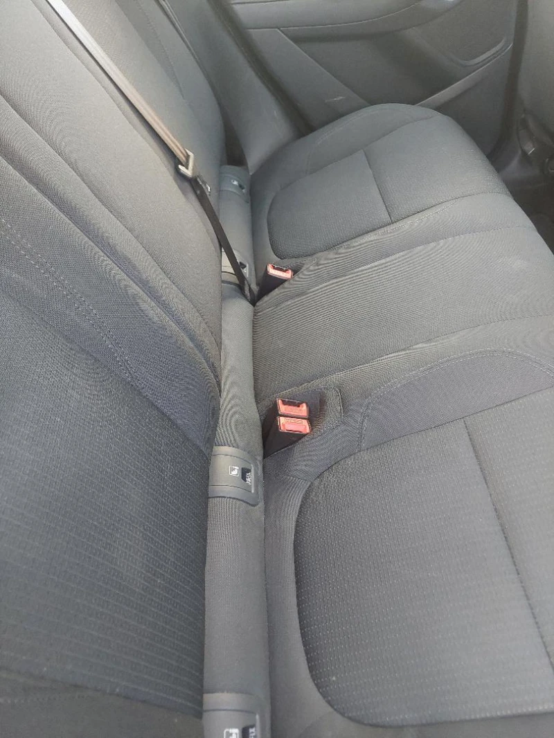 Jaguar E-pace, снимка 8 - Автомобили и джипове - 52286105