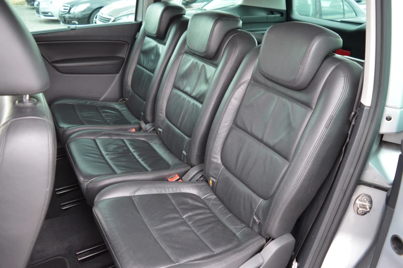 VW Sharan 2.0TDI-HIGHLINE-170к.с., снимка 11 - Автомобили и джипове - 51999762
