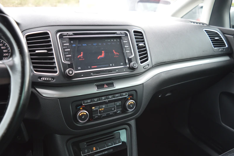 VW Sharan 2.0TDI-HIGHLINE-170к.с., снимка 13 - Автомобили и джипове - 51999762