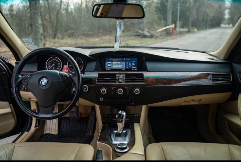 BMW 530, снимка 12 - Автомобили и джипове - 52654760