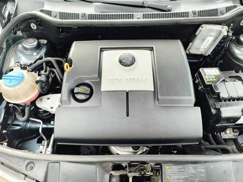 Skoda Fabia 1.2i 12V, снимка 15 - Автомобили и джипове - 52259288