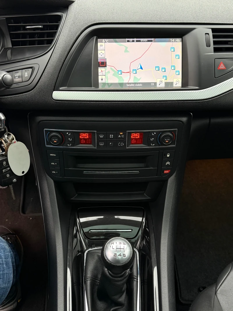 Citroen C5 20HDi 150кс * Панорама* * Навигация* * Ксенон* * F, снимка 16 - Автомобили и джипове - 52589721
