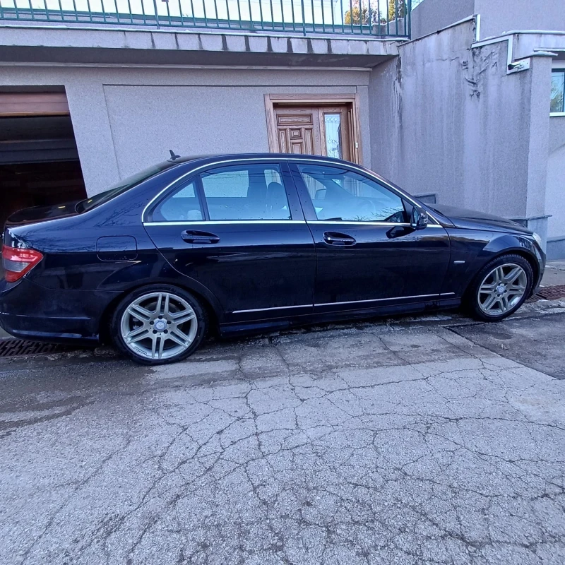 Mercedes-Benz C 250, снимка 10 - Автомобили и джипове - 52680383