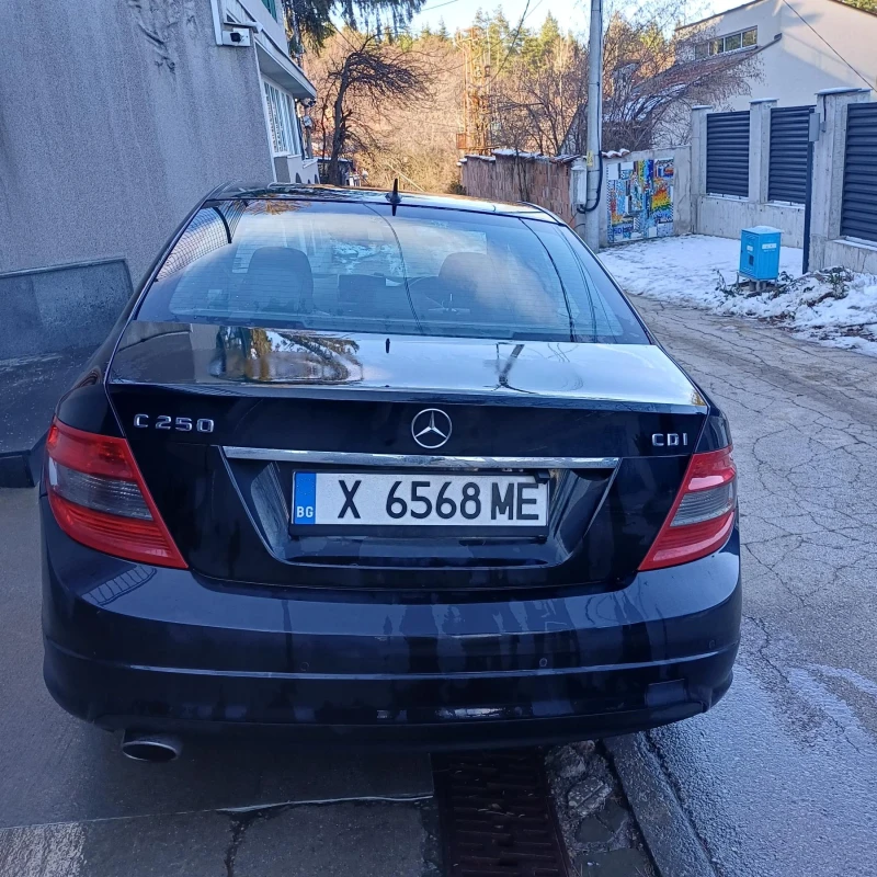 Mercedes-Benz C 250, снимка 9 - Автомобили и джипове - 52680383