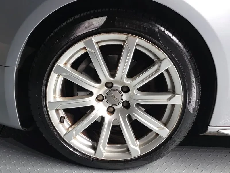 Audi A5 2.0 TDI Quattro, снимка 9 - Автомобили и джипове - 55013043