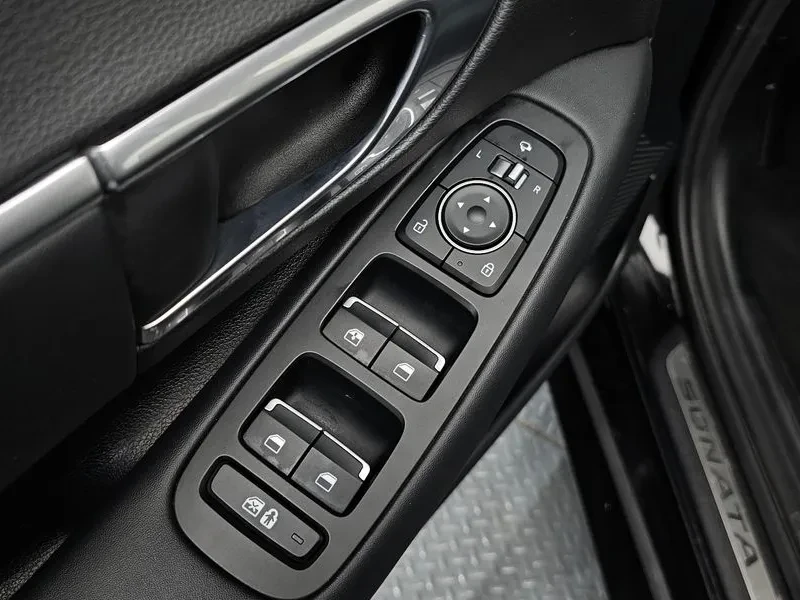 Hyundai Sonata 1.6 Turbo Premium, снимка 13 - Автомобили и джипове - 55784868