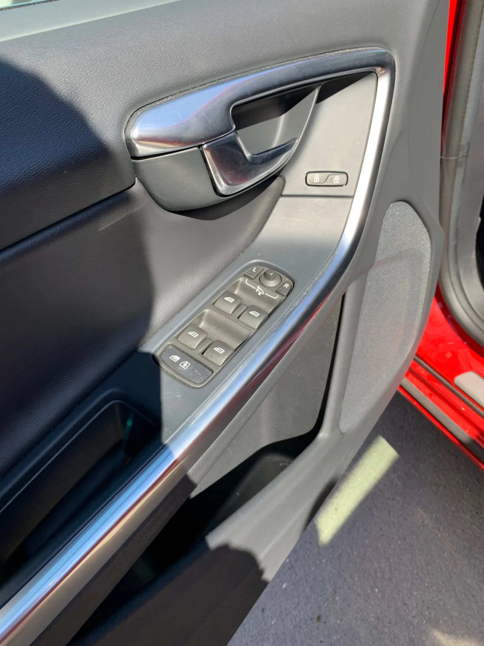 Volvo V60 2.0 190�� R-Design ��� ���� �������� ������� | Mobile.bg � ����������� 13