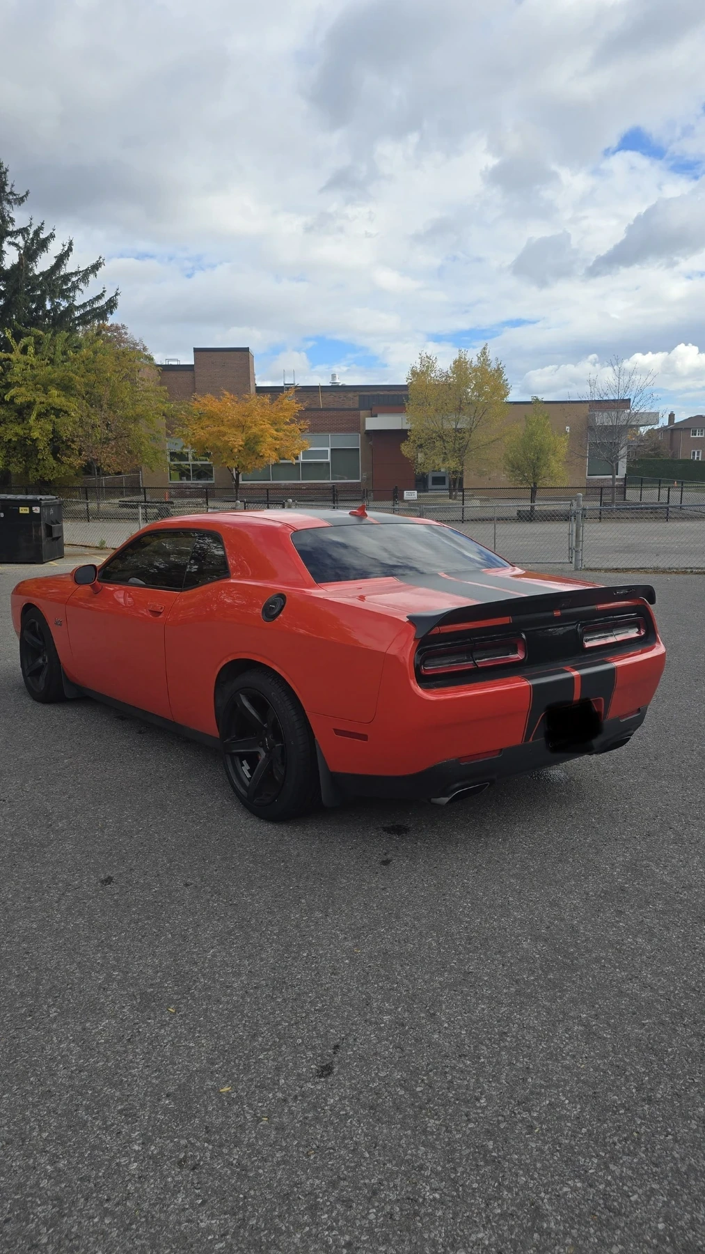 Dodge Challenger SRT 392  - изображение 7