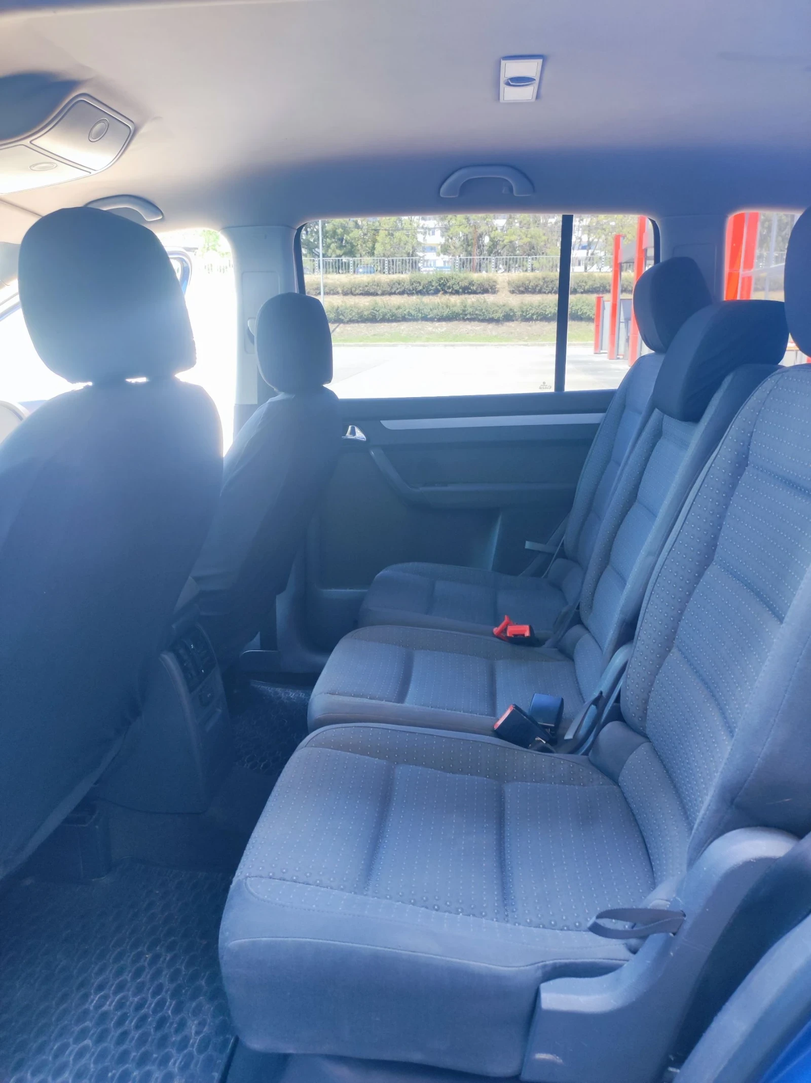 VW Touran 1.9TDI, DSG - изображение 8