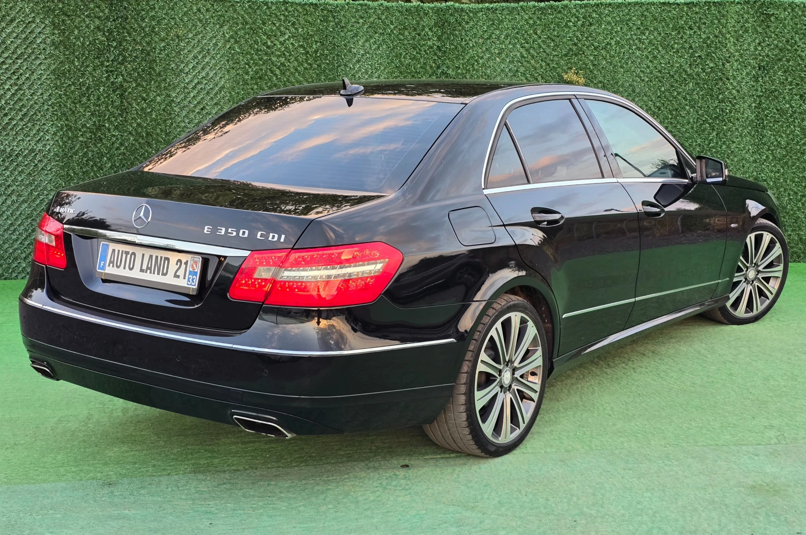 Mercedes-Benz E 350 E350BlueEFFICIENCY* 265кс* 4Matic* 7G Tronic*  - изображение 5