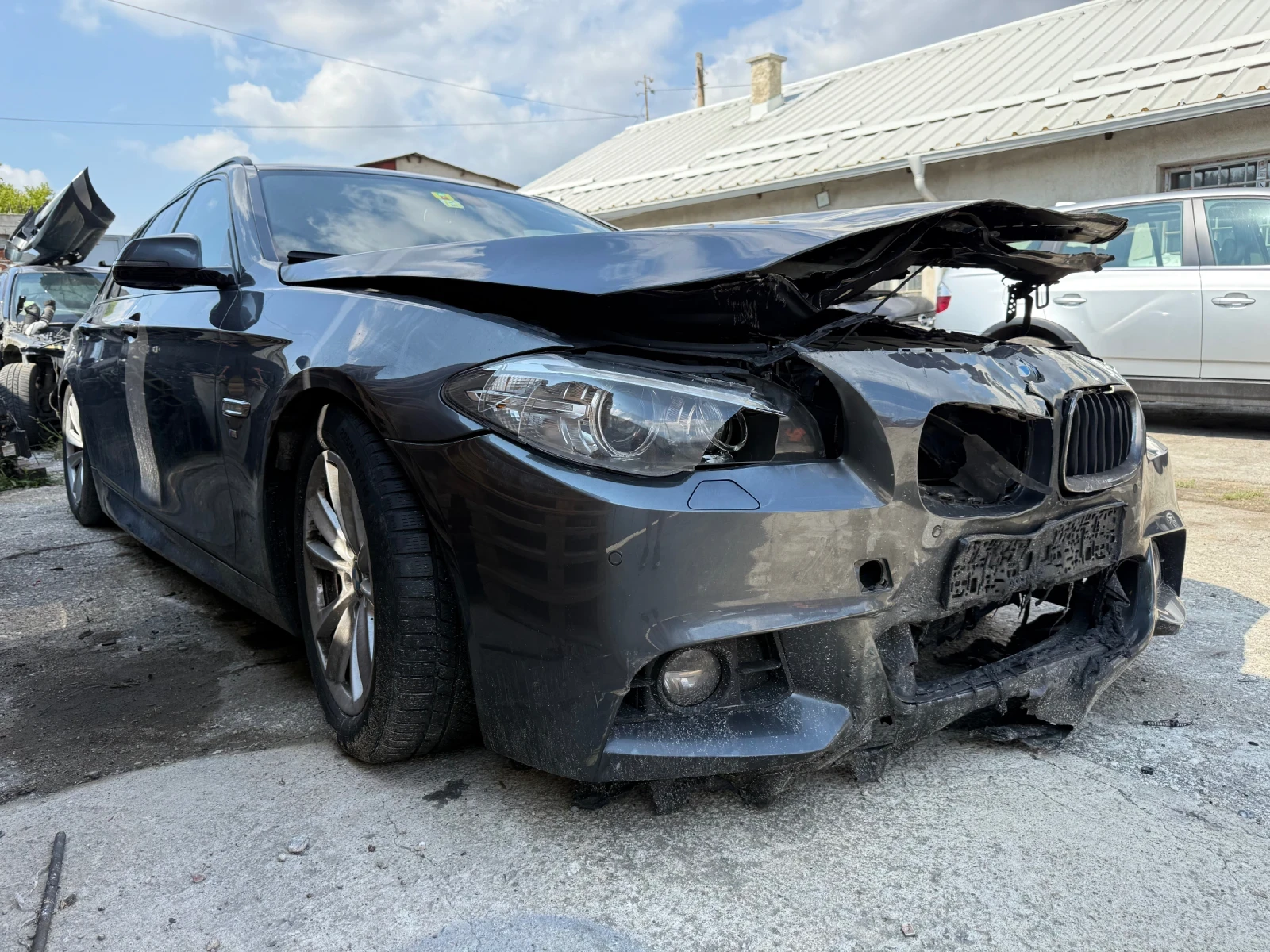 BMW 525 М пакет, Фейслифт, 218 кс - изображение 3