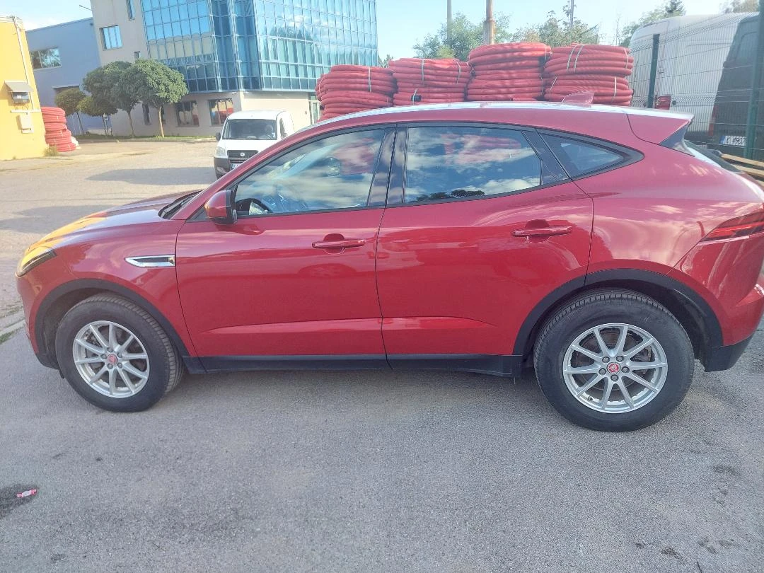 Jaguar E-pace  - изображение 6