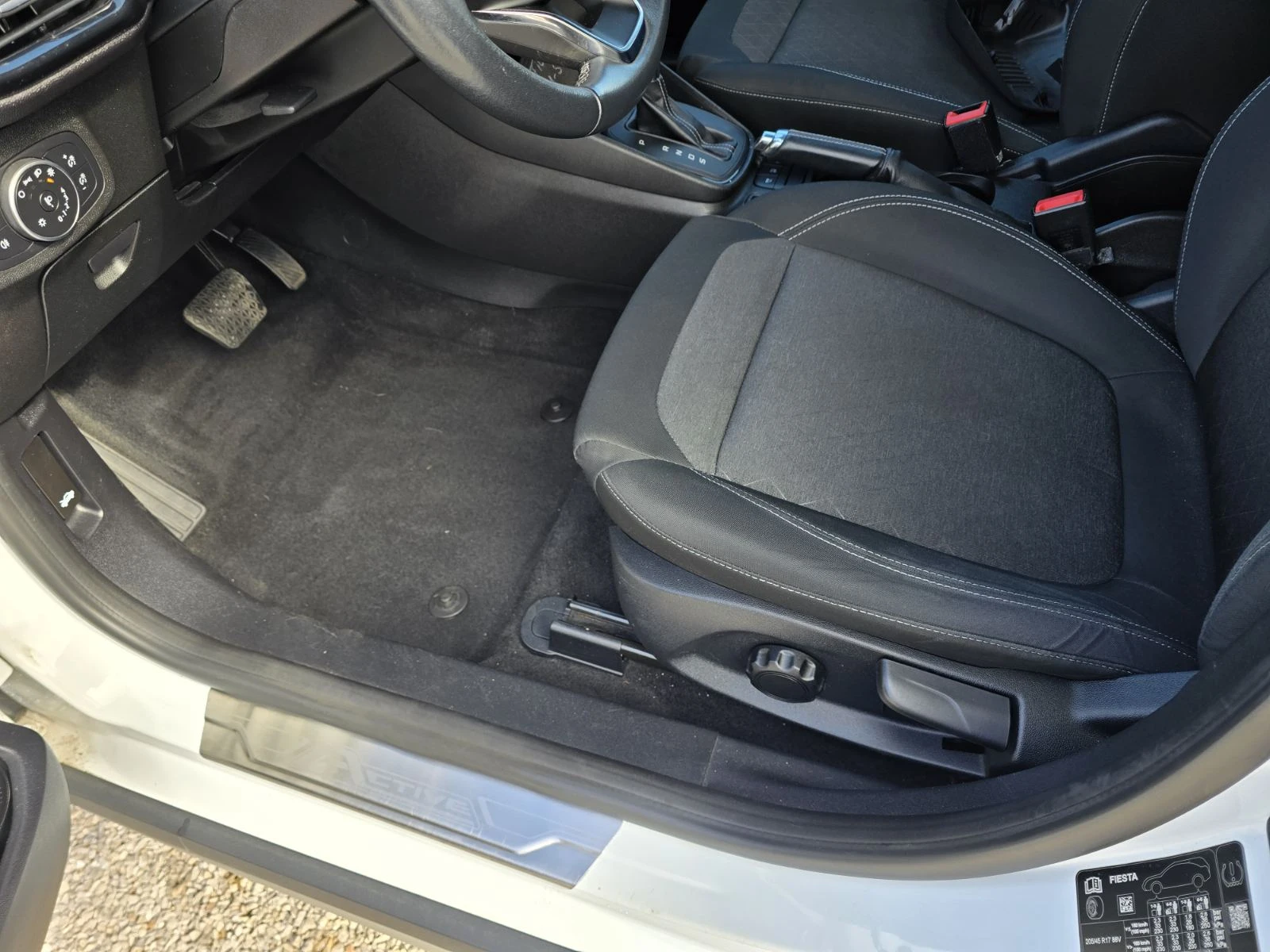 Ford Fiesta 1.0 EcoBoost Active Автоматик| Навигация| Джанти - изображение 10