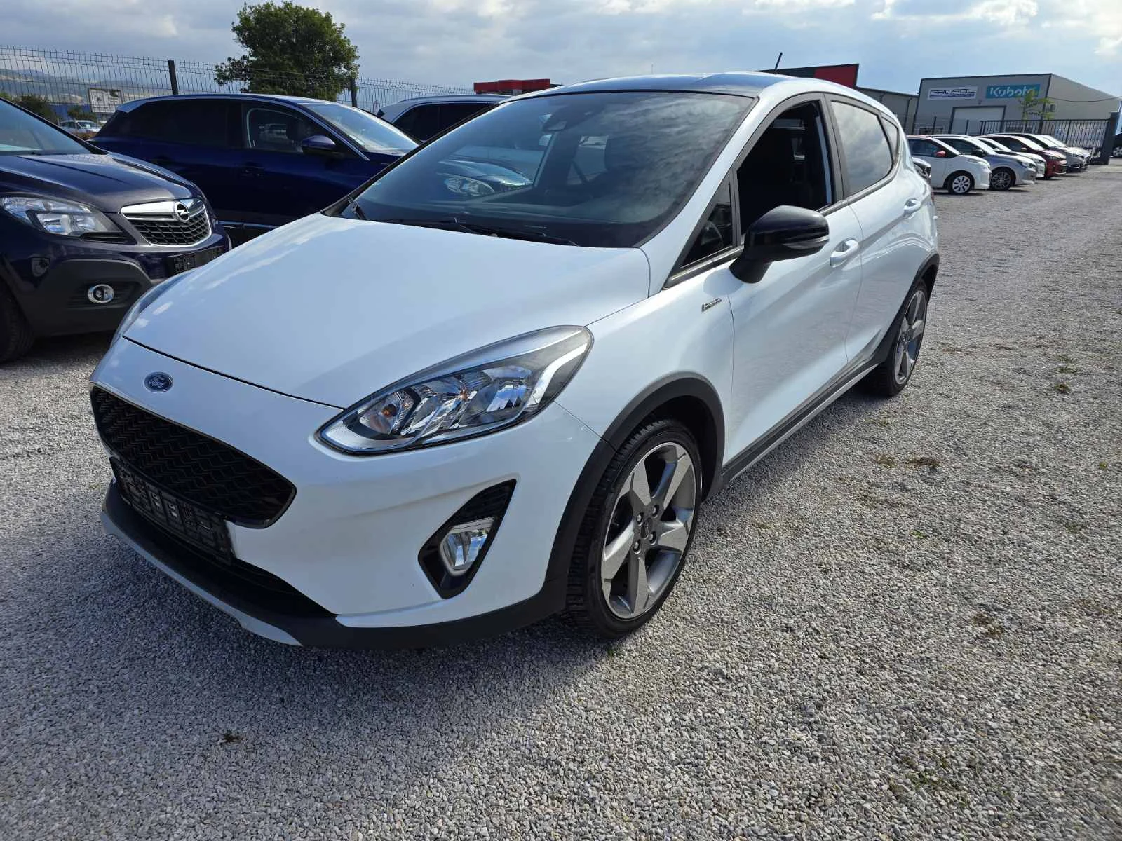 Ford Fiesta 1.0 EcoBoost Active Автоматик| Навигация| Джанти - изображение 2