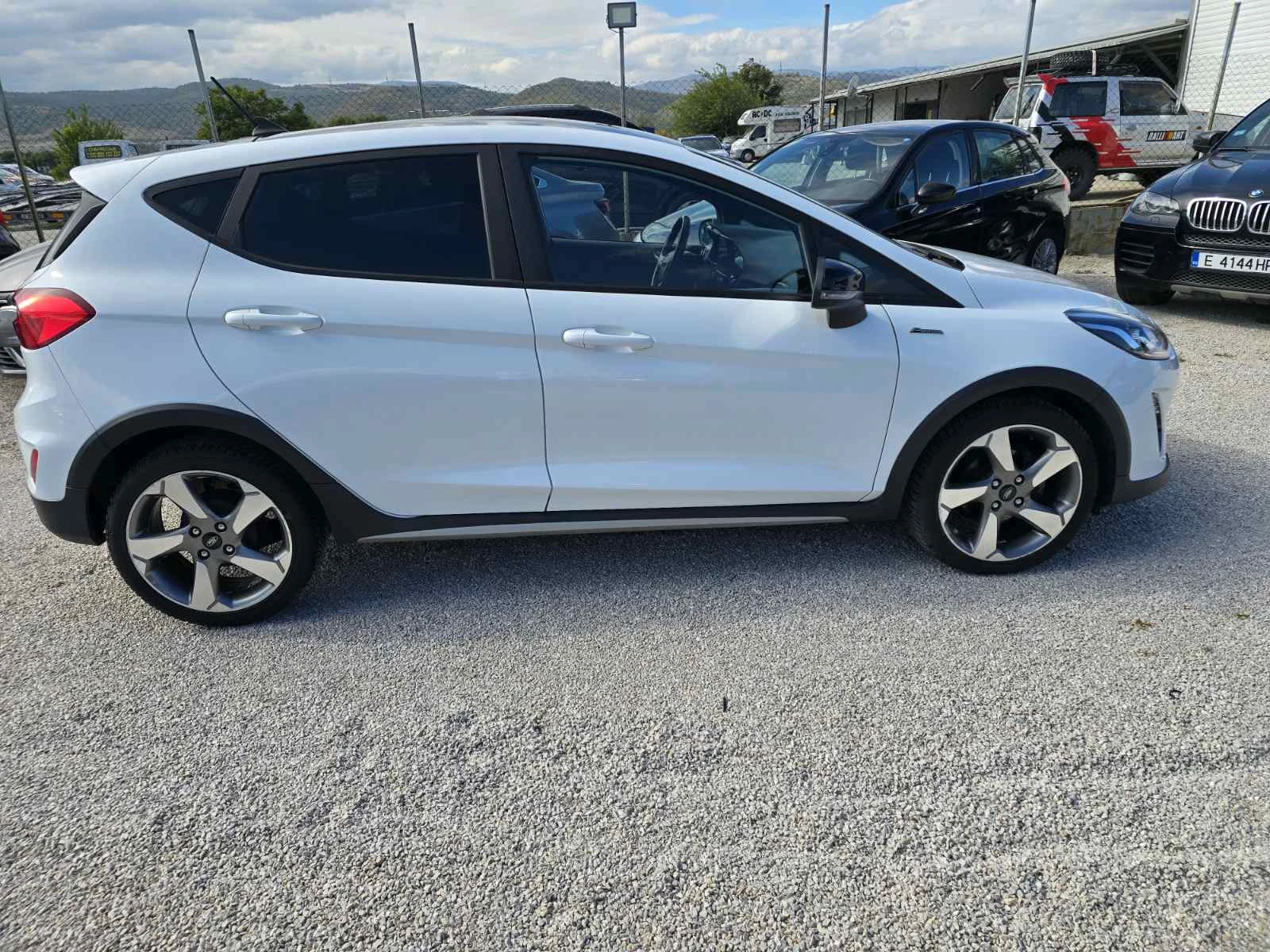 Ford Fiesta 1.0 EcoBoost Active Автоматик| Навигация| Джанти - изображение 4