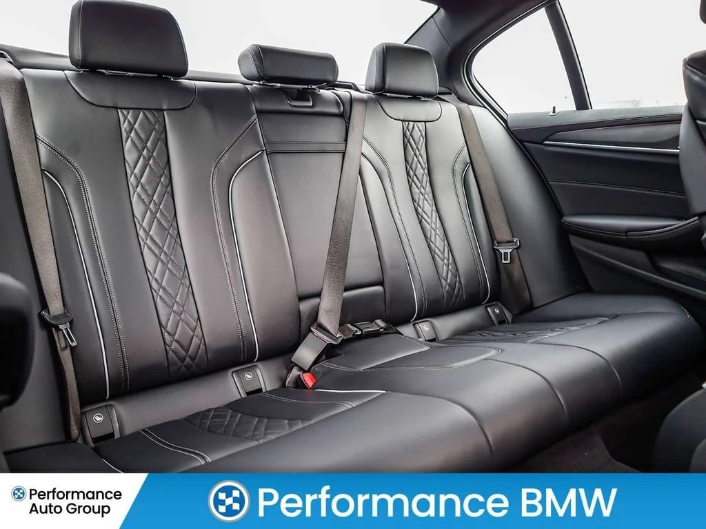 BMW 540 * xDrive * CARFAX * БЕЗ ПЪРВОНАЧАЛНА ВНОСКА - изображение 7