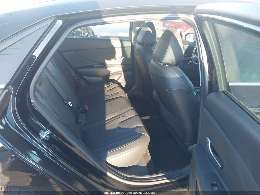 Hyundai Elantra 2023 HYUNDAI ELANTRA LIMITED - изображение 10