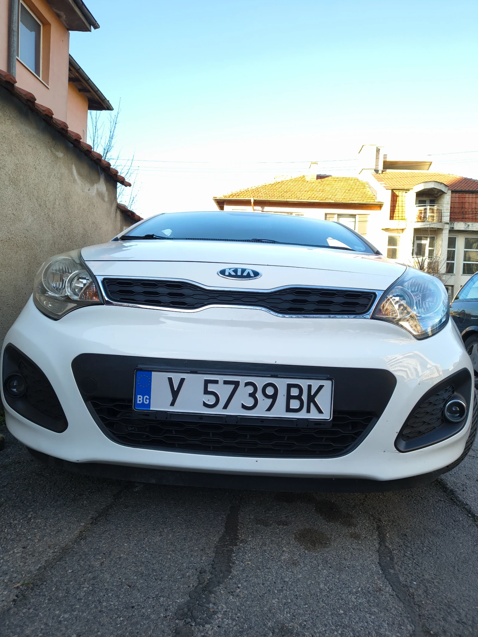 Kia Rio 1.2, снимка 10 - Автомобили и джипове - 53747445