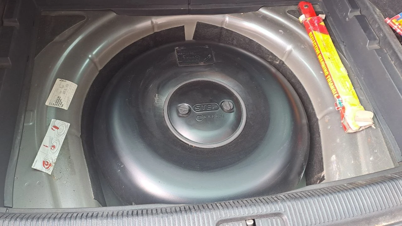 VW Golf, снимка 11 - Автомобили и джипове - 54058270