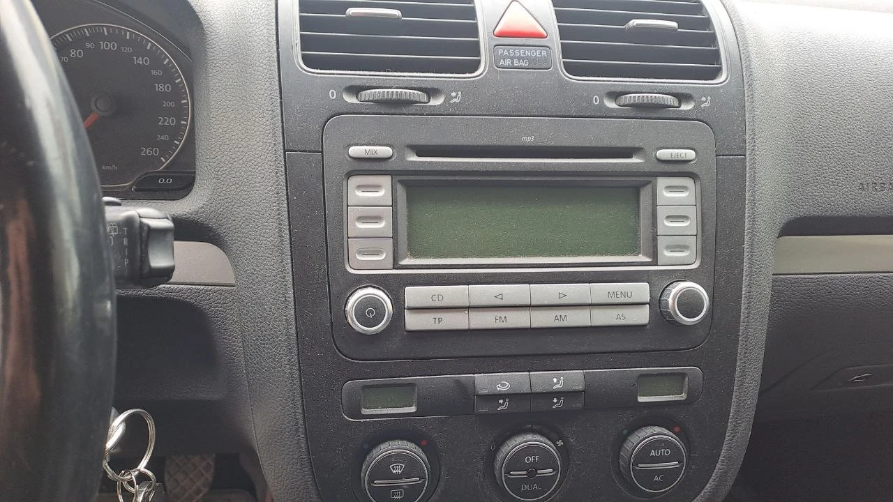 VW Golf, снимка 6 - Автомобили и джипове - 54058270