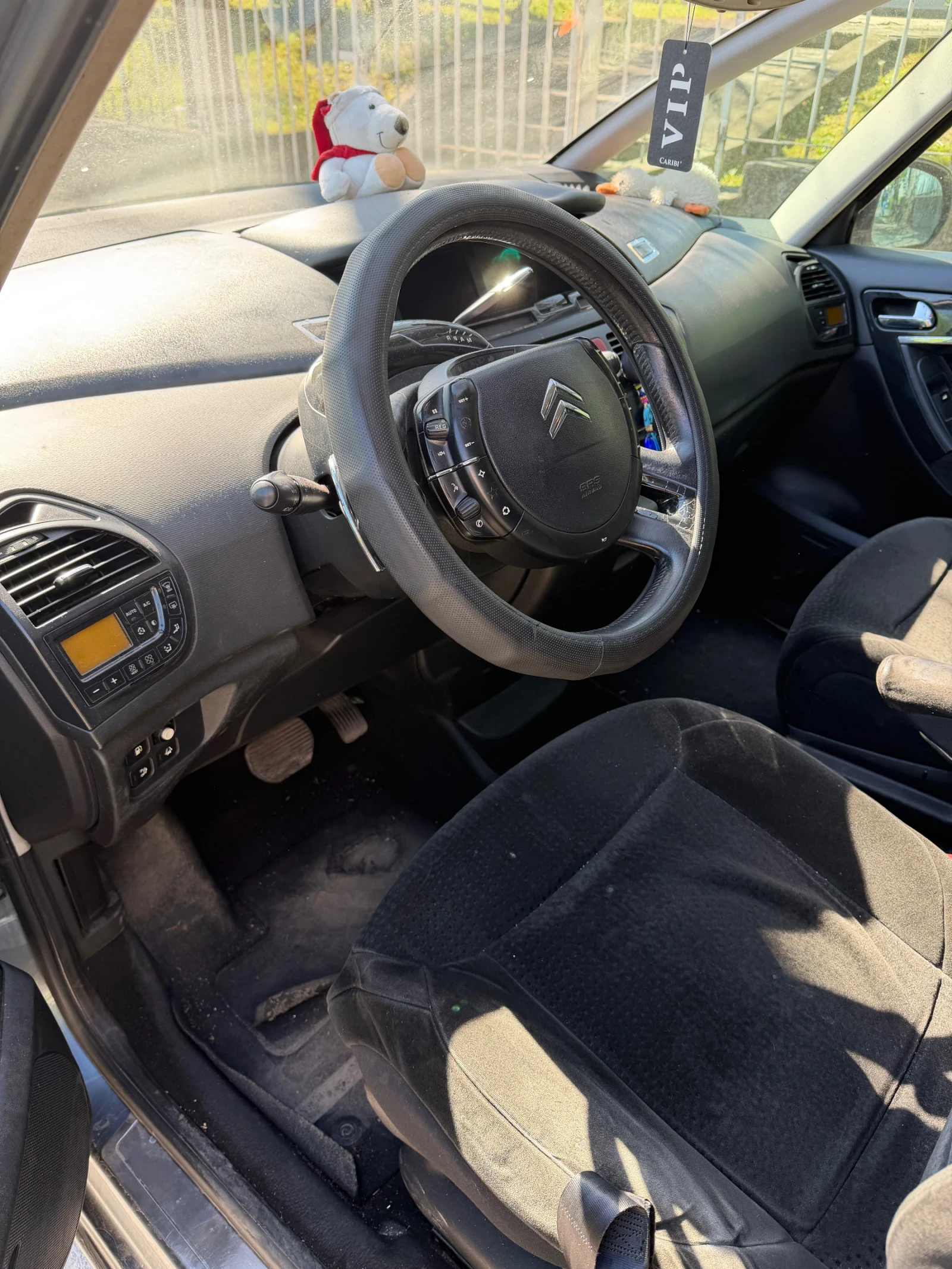 Citroen Grand C4 Picasso, снимка 9 - Автомобили и джипове - 54317284