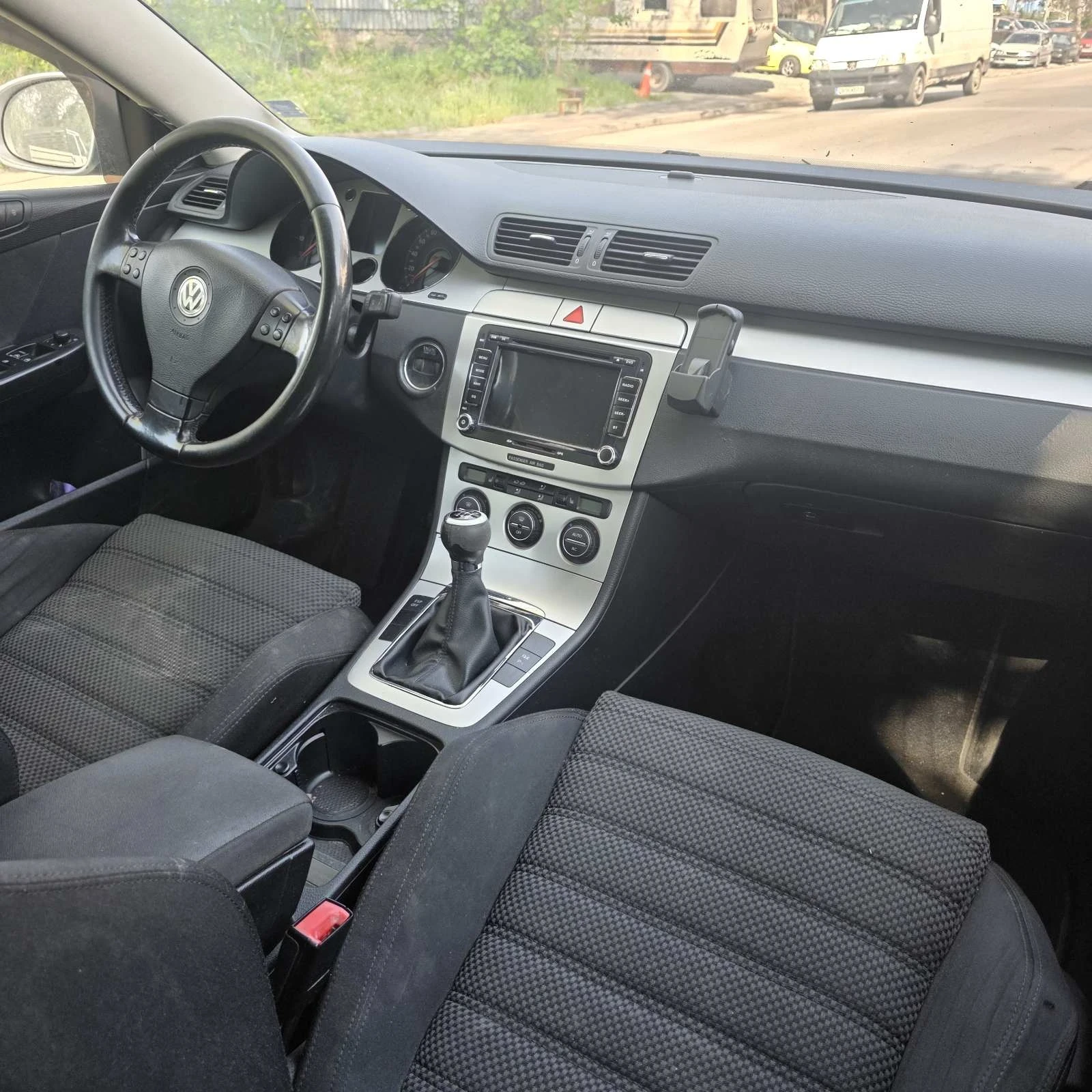VW Passat, снимка 5 - Автомобили и джипове - 54354256